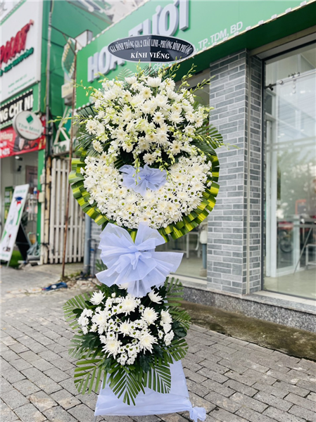 Kệ hoa chia buồn 040