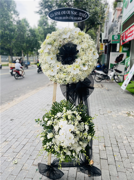 Kệ hoa chia buồn 041